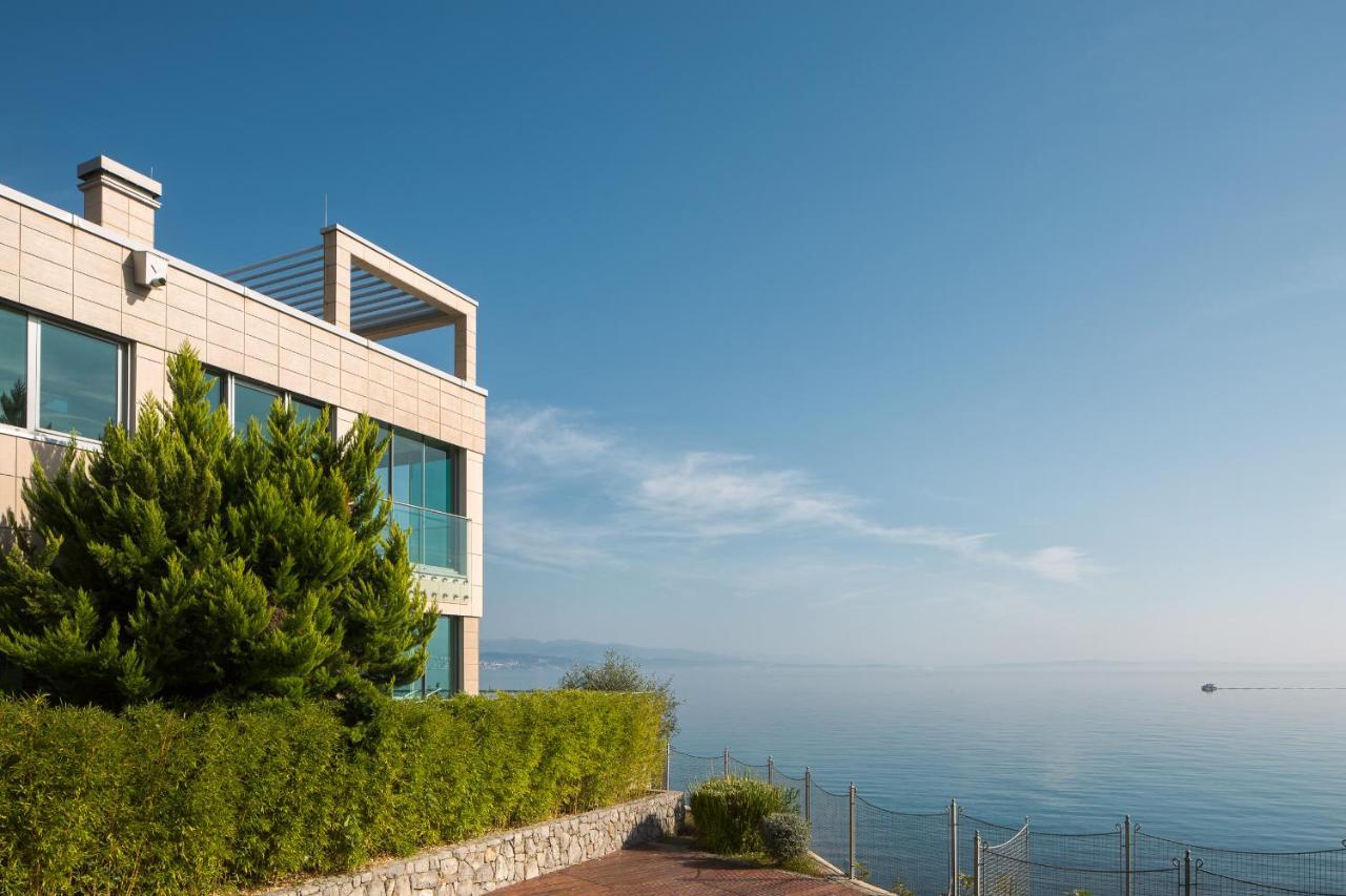 אופטיה Villa Arentz Residence - Front Sea Apartments מראה חיצוני תמונה