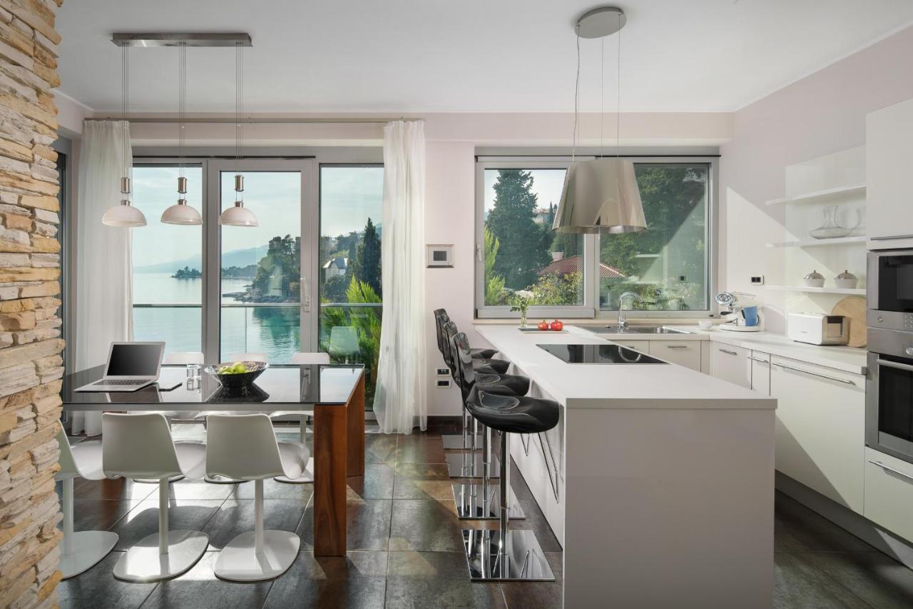 אופטיה Villa Arentz Residence - Front Sea Apartments מראה חיצוני תמונה