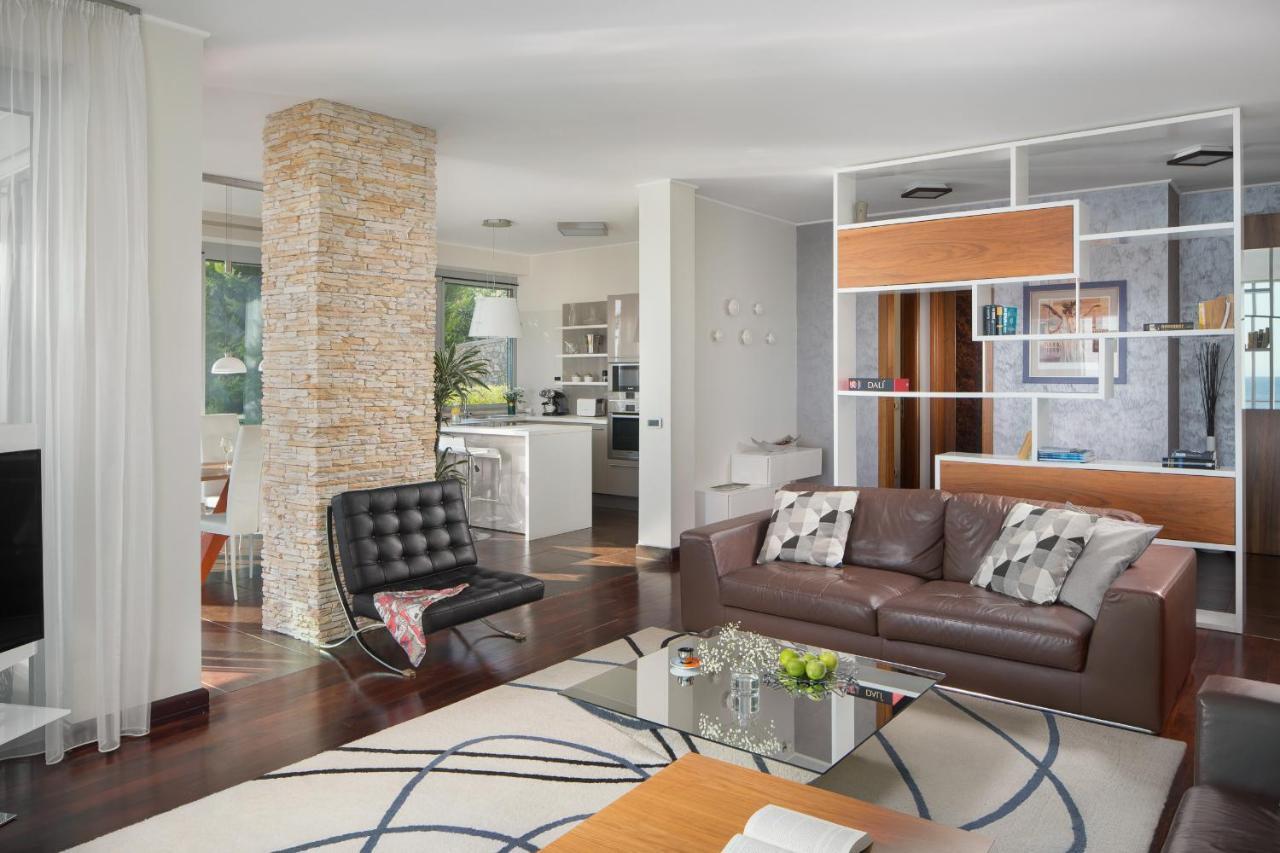 אופטיה Villa Arentz Residence - Front Sea Apartments מראה חיצוני תמונה